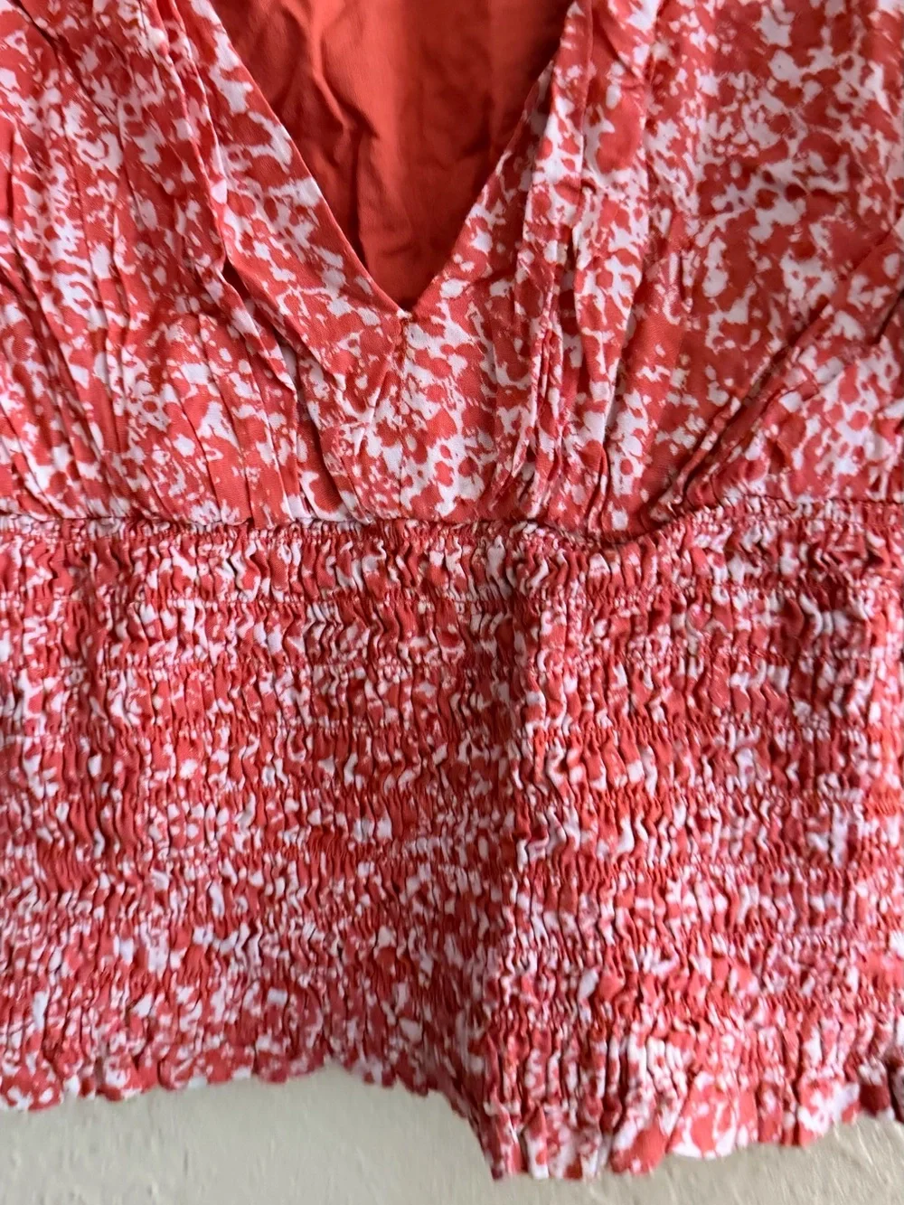 Abercrombie & Fitch Coral and White Floral Puff-Sleeve Smocked Top